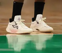 华伦西亚客场取胜，稳定在中游位置(关于巴伦西亚与马洛卡最新比赛预测分析)