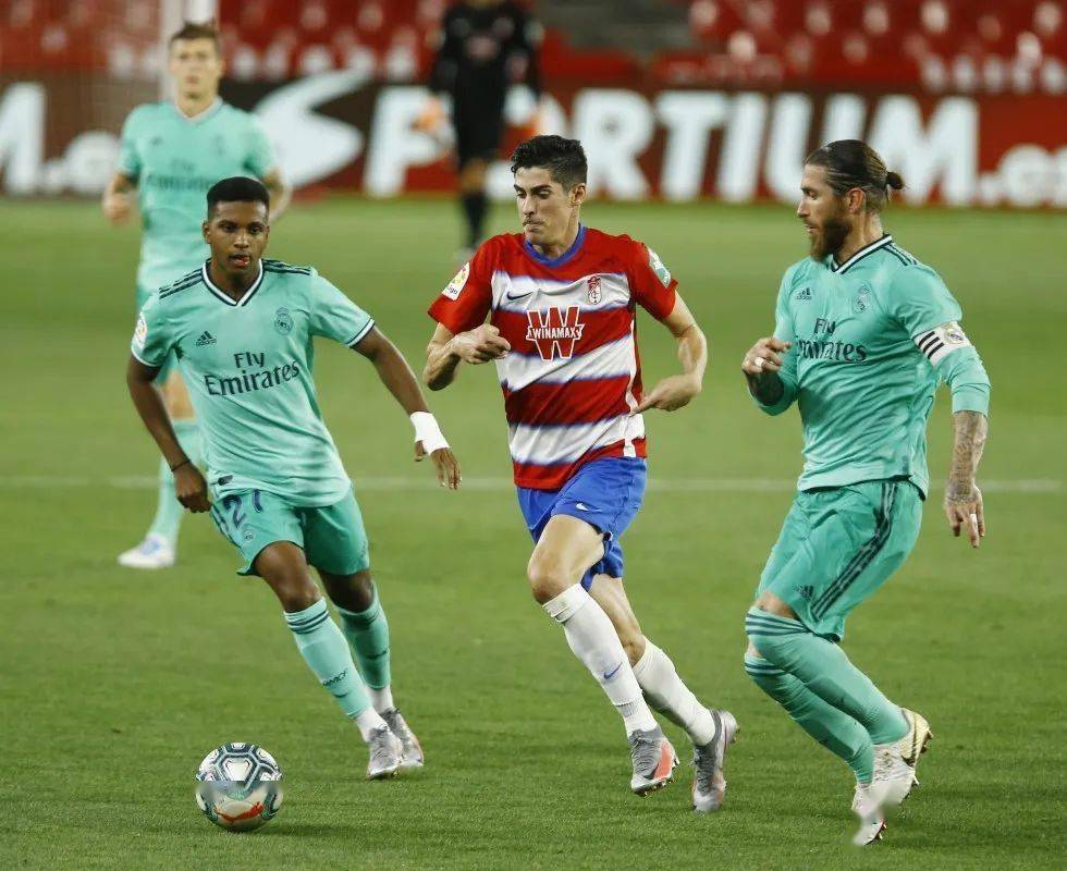 格拉纳达惨败，球员集体缺阵引热议！的简单介绍